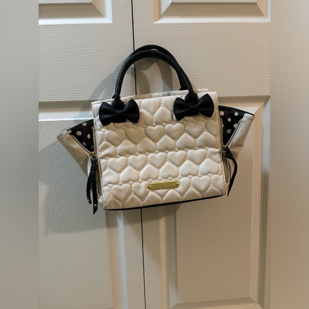Betsy Johnson bag preowned